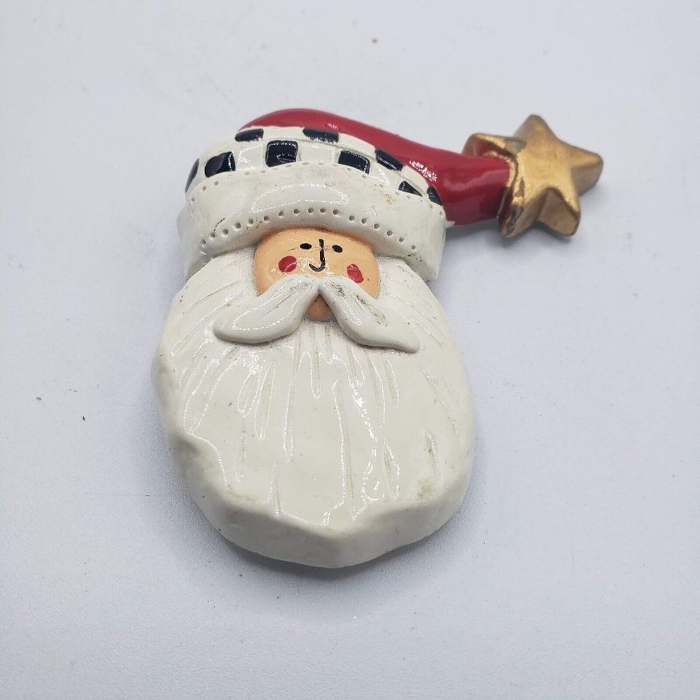 Vintage Polymer Sculpted Hand Painted Santa Head Brooch Pin - Picture 5 of 5